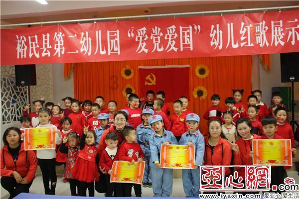 文天祥在狱中写信给其二弟文壁，劝说他投降元朝做官？